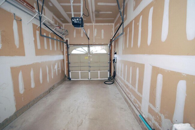 Building Photo - 57 Woods Edge Ct