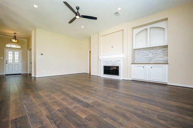 Building Photo - 1823 Brightlake Way