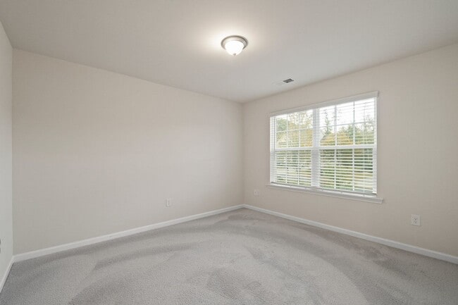 Building Photo - This Almost New Construction home, with 5 bedrooms & 4 baths