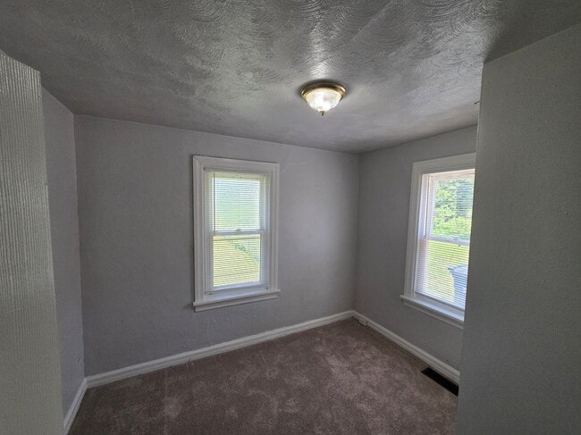 Building Photo - 5361 Wilborn Dr