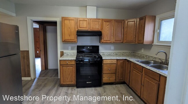 Building Photo - 4 br, 1 bath House - 895 Emerson Ave.