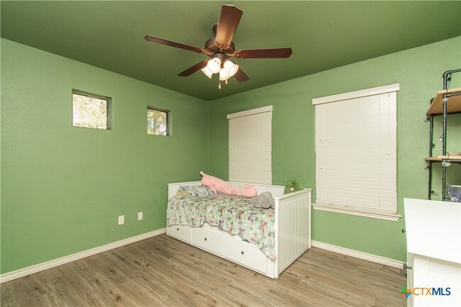 Building Photo - 1020 Woodland Bend Cir