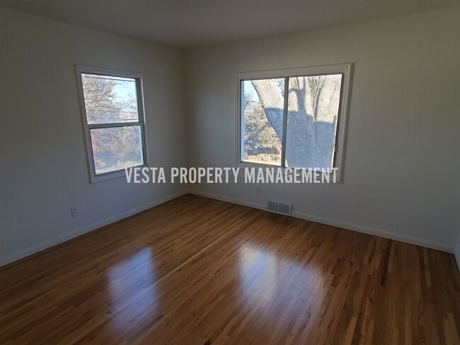 Building Photo - 1516 36th St