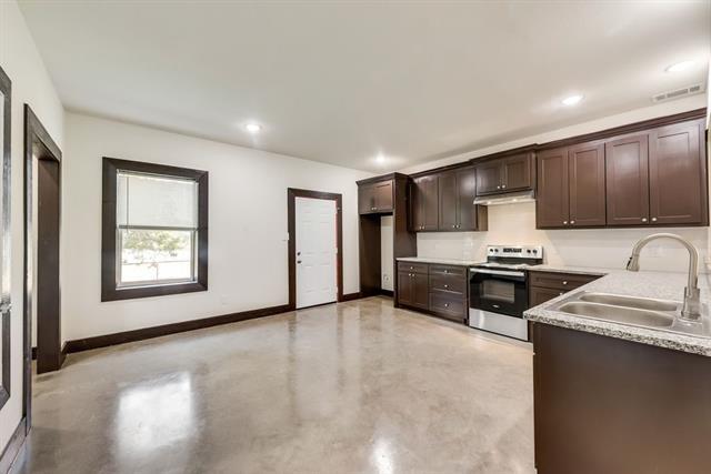 Building Photo - 1071 Deer Ln