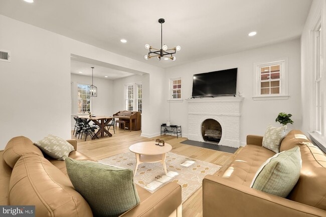 Building Photo - 3422 Pennsylvania Ave. SE