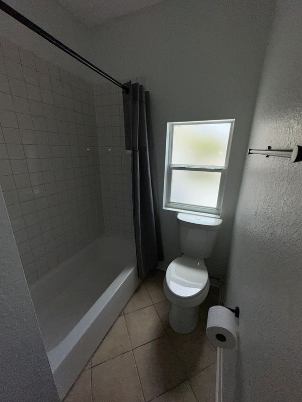 Building Photo - 3460 4th Ave S