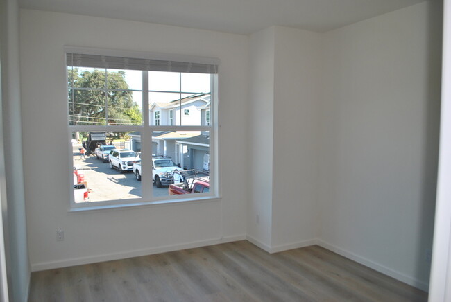 Building Photo - 7064 Auburn Blvd