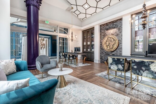 Building Photo - 101 W Morehead St