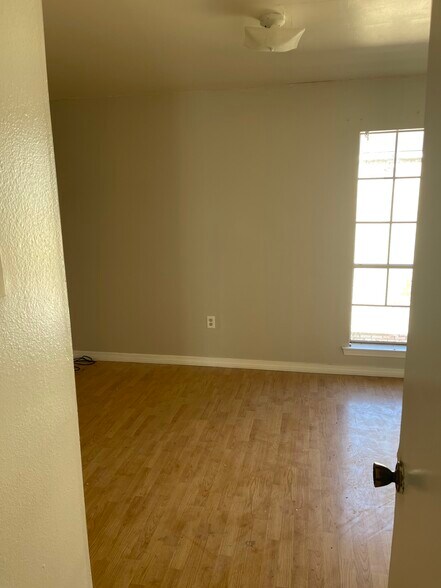 Building Photo - 3432 Yorkfield Dr