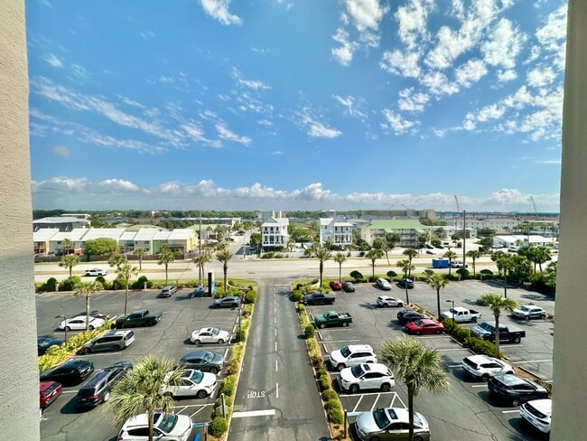 Building Photo - 381 Santa Rosa Blvd