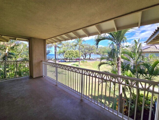 Building Photo - Great Ocean View from this Convenient Nort...