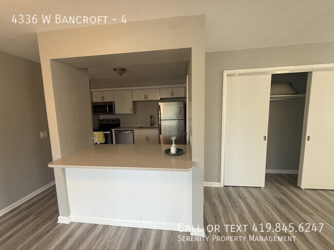 Building Photo - 4336 W Bancroft-4