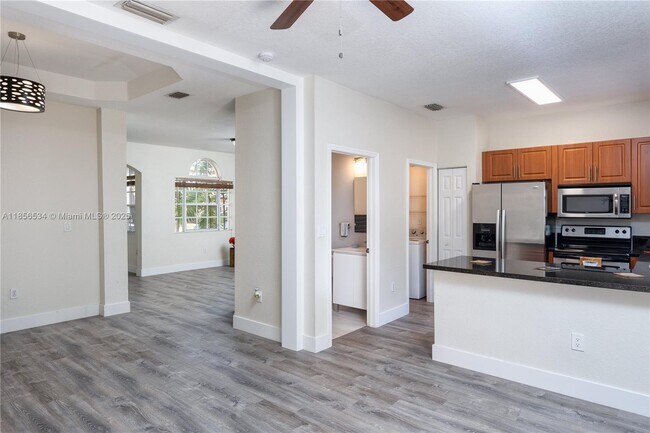 Primary Photo - 12722 SW 49th Ct