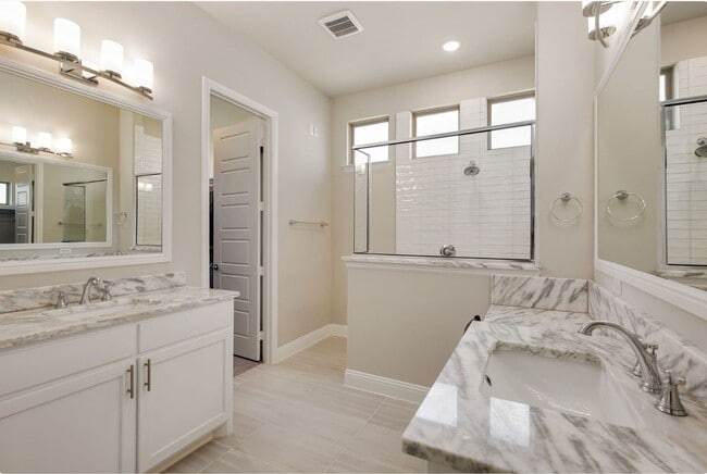 Building Photo - 6842 Gavin Dr