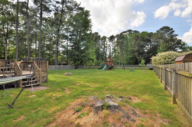 Building Photo - Grassfield Schools!