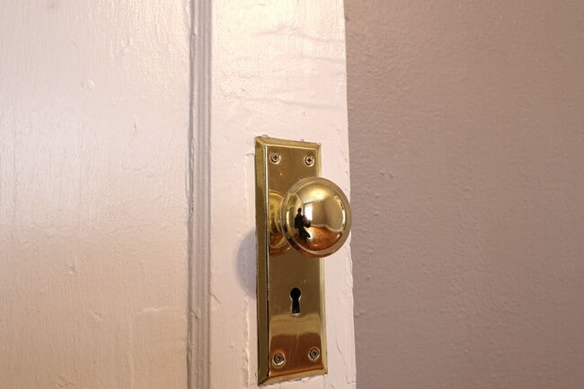 Building Photo - 2204-2206 Portis Ave.