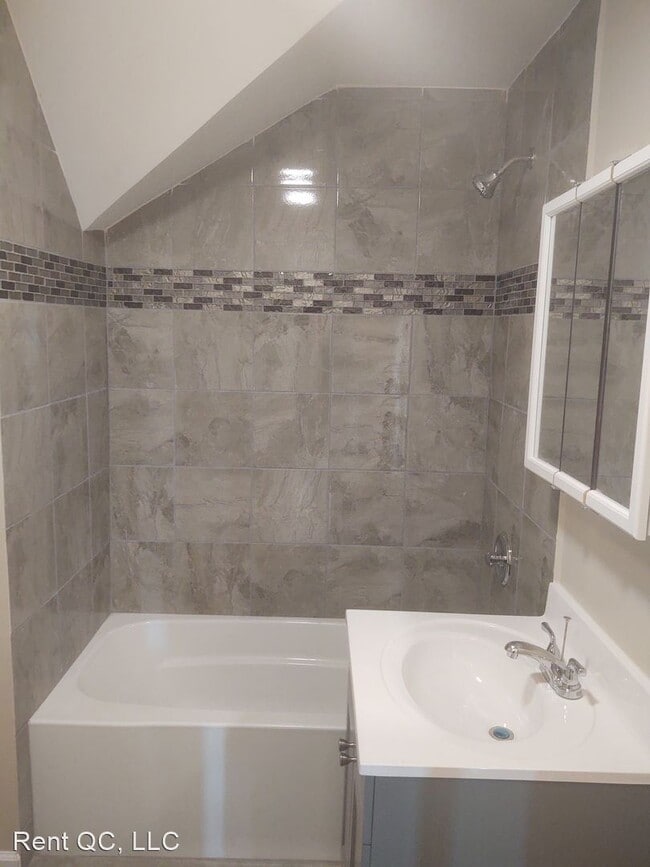 Building Photo - 2 br, 1 bath House - 637 23rd Ave
