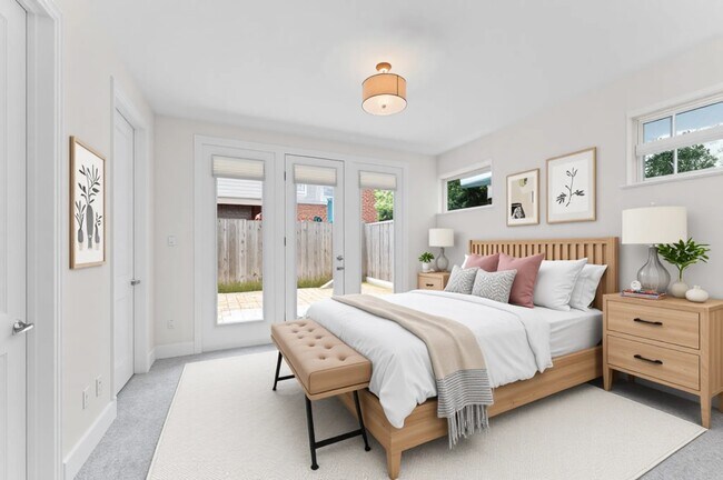 Building Photo - 9635 Riddlewood Ln