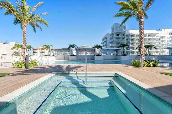 Building Photo - 151 N Seabreeze Blvd