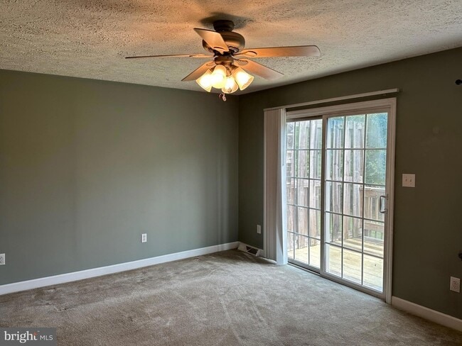 Building Photo - 232 Southridge Dr