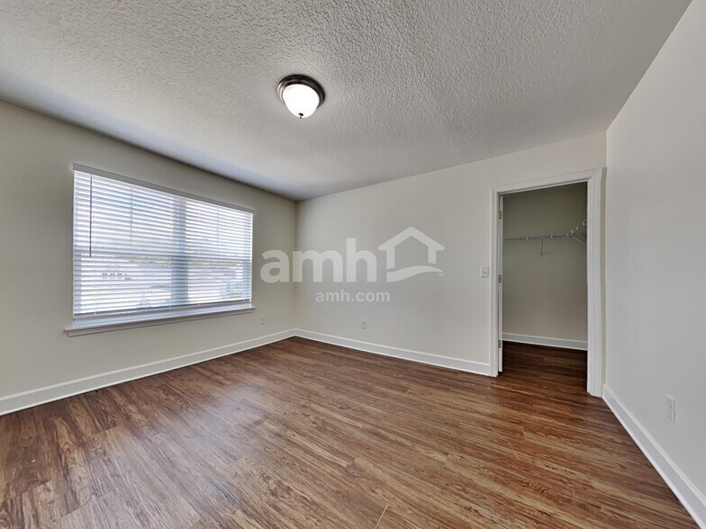 Building Photo - 3026 Eagle Bluff Way