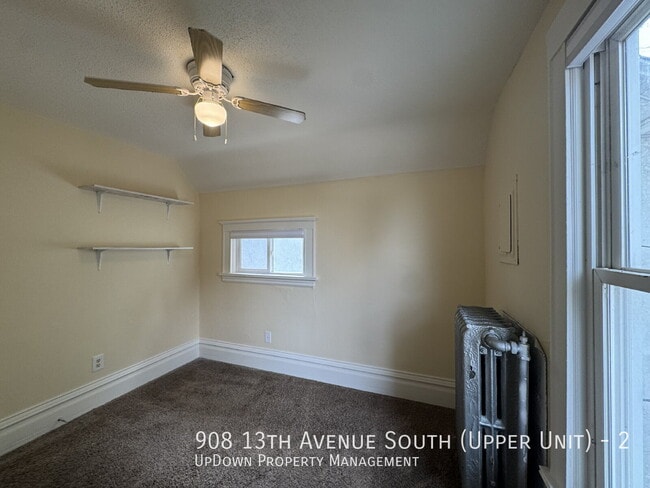 Building Photo - 908 13th Ave S