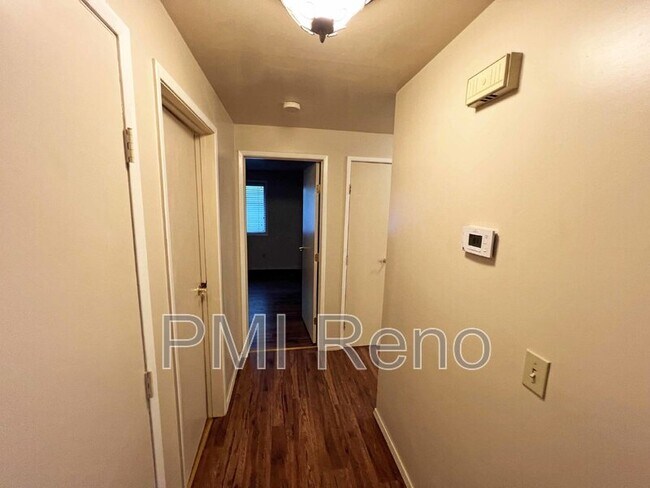 Building Photo - 2643 Powder Dr