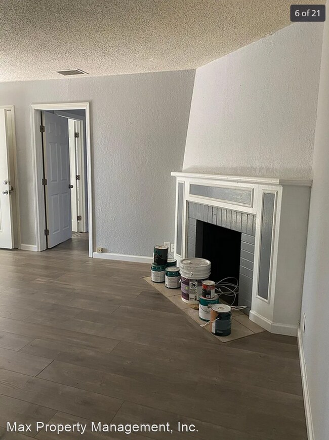 Building Photo - 3 br, 1 bath House - 11140 Robledo Drive