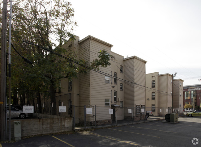 Building Photo - Jackson Apartments