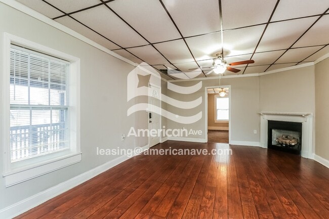 Building Photo - 209 Poplar St