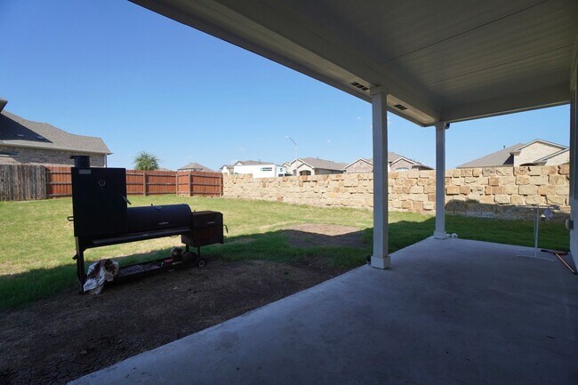 Building Photo - 16716 Casa Anna Dr.