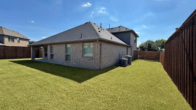 Building Photo - 1113 Seguin Rd