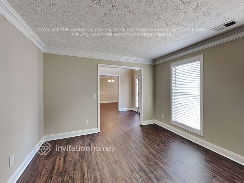 Building Photo - 707 Dellrose Trce