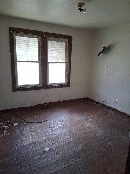 Building Photo - 1422 N 54th St