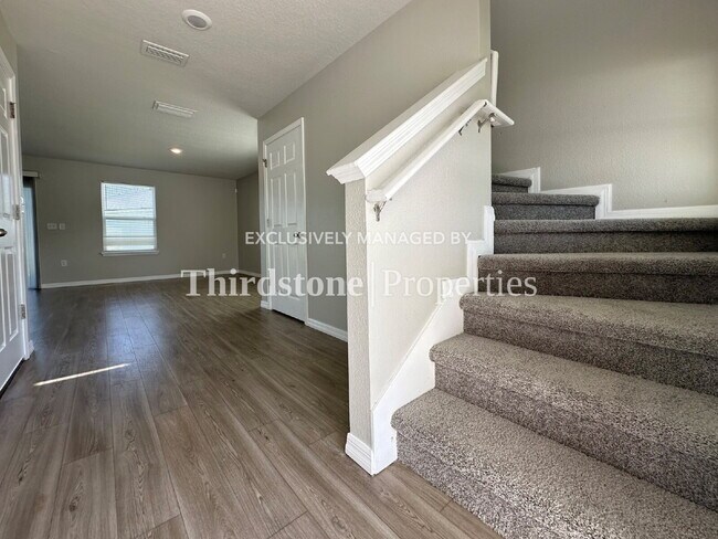 Building Photo - 1373 Tan Tara Trl