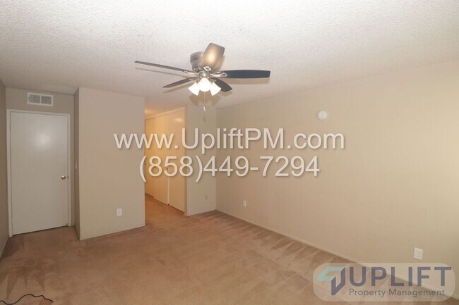 Building Photo - 1908 Via Las Palmas