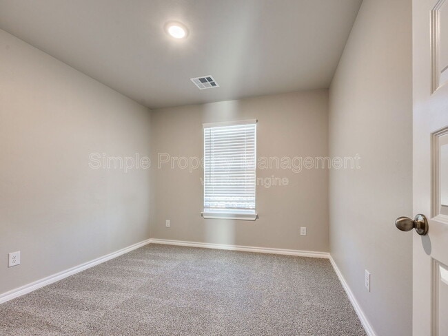 Building Photo - 7532 NW 143rd St