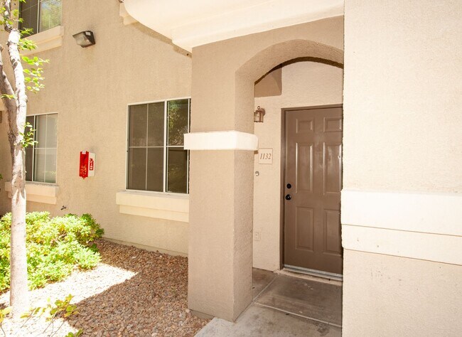 Building Photo - 9050 W Warm Springs Rd