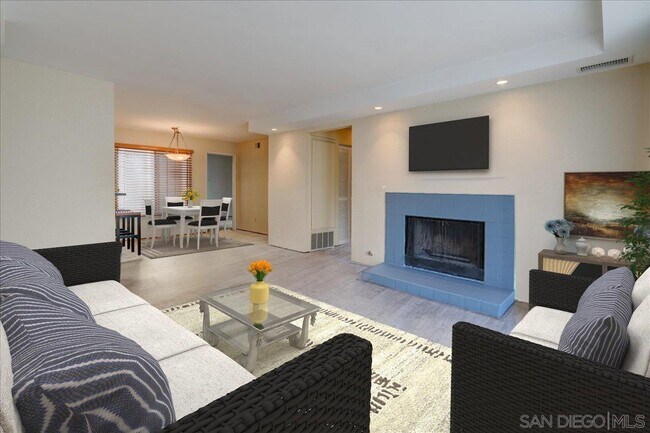 Primary Photo - 6530 College Grove Dr