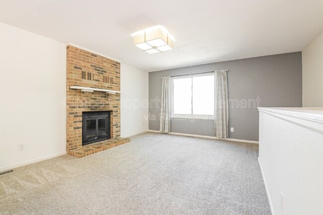 Building Photo - 11748 Fillmore Pl