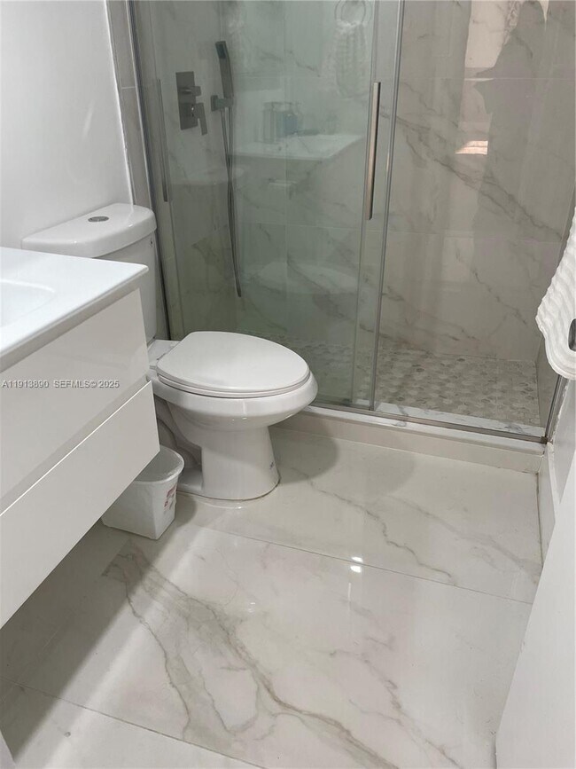 Building Photo - 3801 S Ocean Blvd