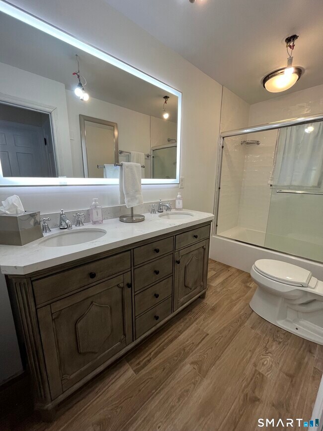 Building Photo - 81 Black Rock Tpke