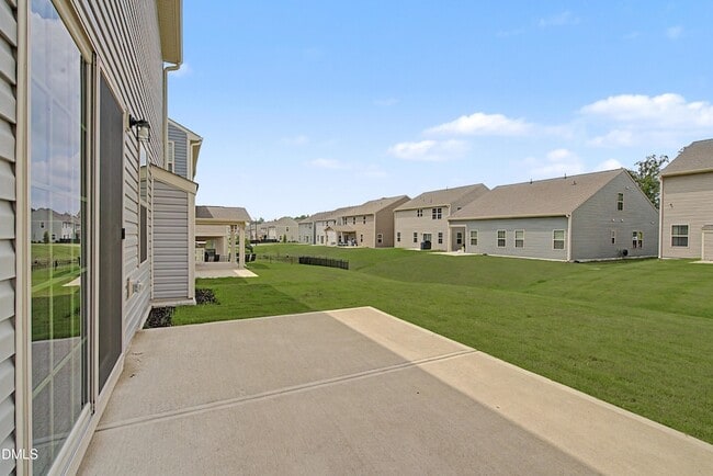 Building Photo - 1621 Crimson Leaf Ln