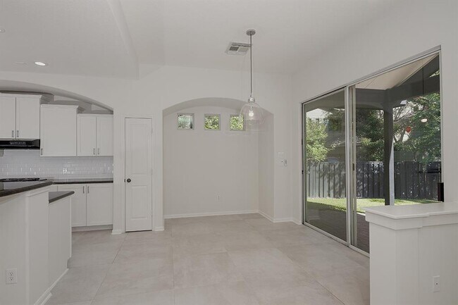 Building Photo - 22 Middle Gate Pl