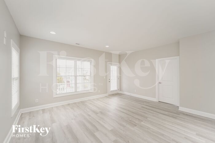 Building Photo - 12530 Druids Glen Dr