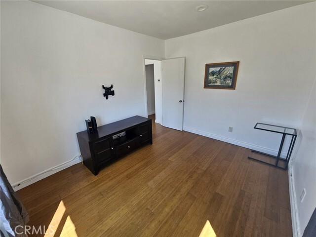 Building Photo - 1031 Normandie Ave