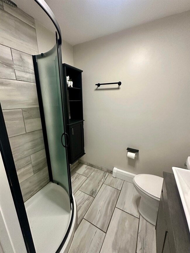 Building Photo - 4 Monroe Dr