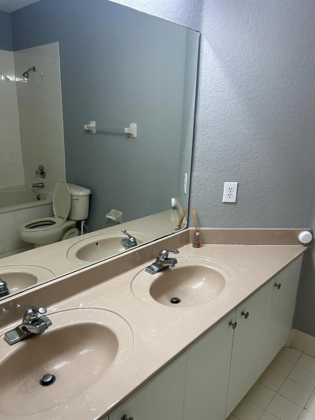 Building Photo - 11486 NW 77th St