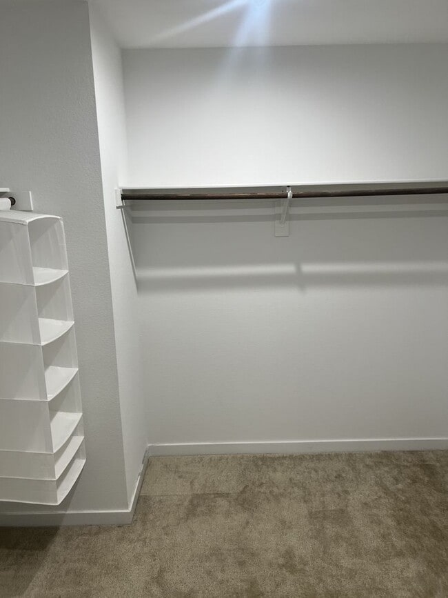 Building Photo - A Fabulous 2 Bedroom, 2 Bathroom townhome ...
