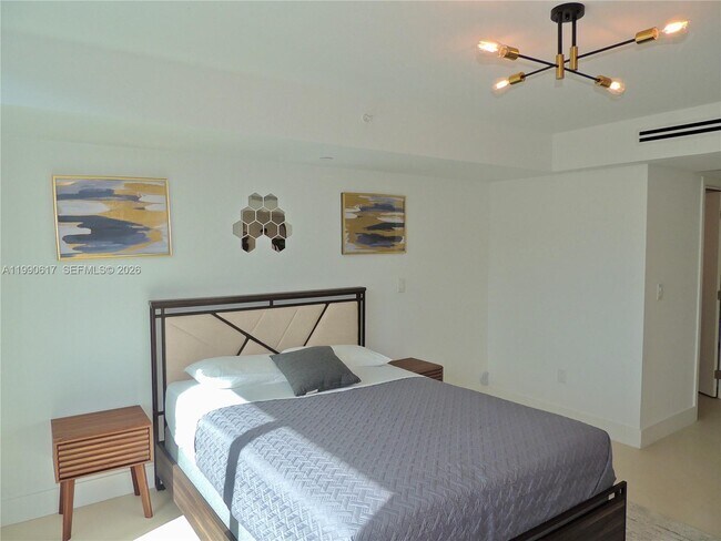 Building Photo - 1170 101st St